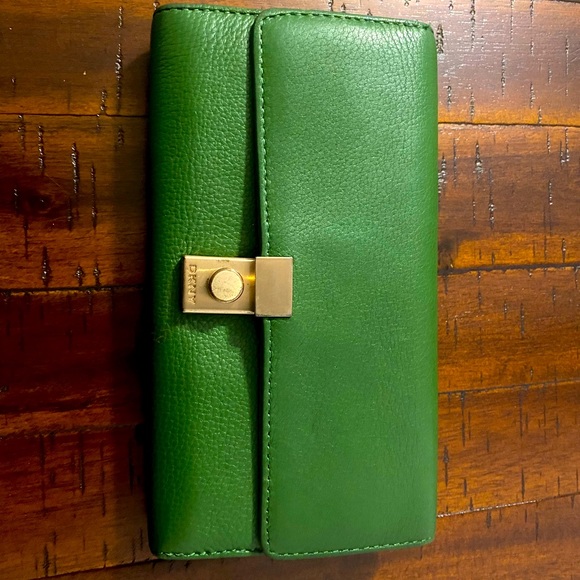 DKNY Green Leather Wallet - Picture 1 of 9